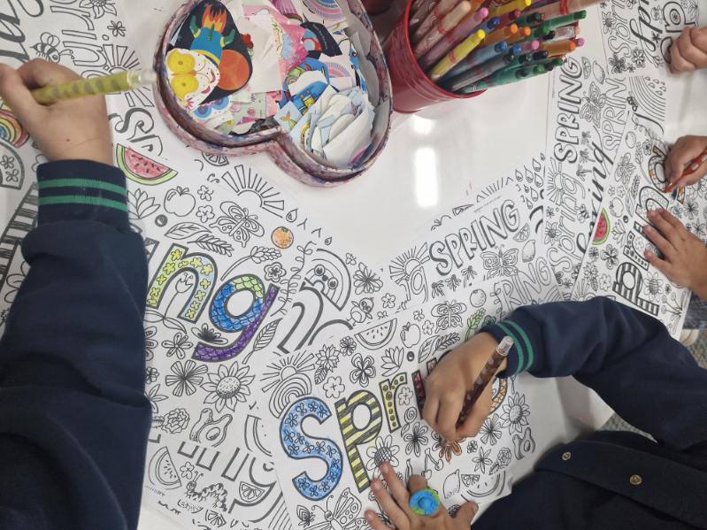 Colouring pages - Spring!